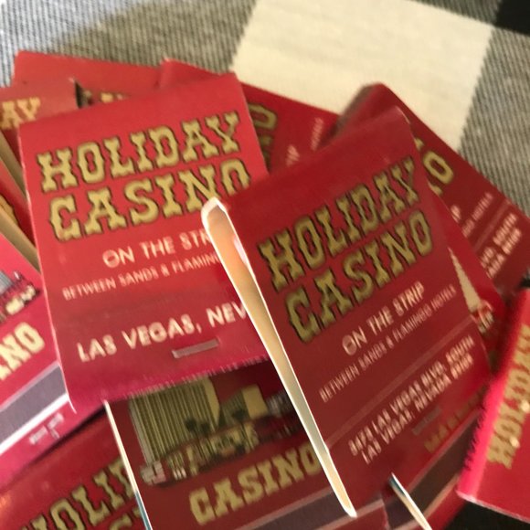 68 Former Las Vegas Hotel Matchbooks Aladdin Stardust Sands Imperial Palace etc - Picture 11 of 12